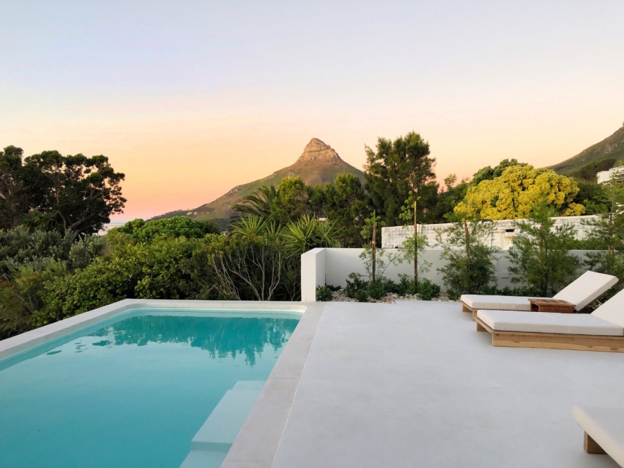 To Let 8 Bedroom Property for Rent in Bakoven Western Cape